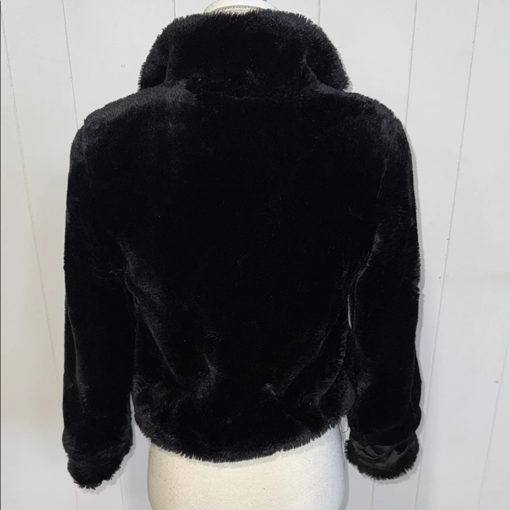 GAP cozy black
